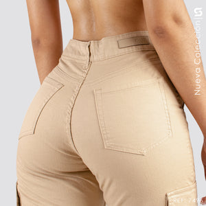 Pantalón Mom Fit Cargo Tiro Alto S7496