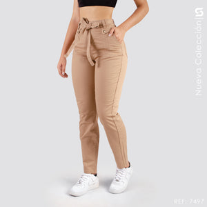 Pantalón Mom Fit  Tiro Alto S7497