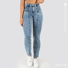 Cargar imagen en el visor de la galería, Jeans Mom Fit Tiro Alto S7533